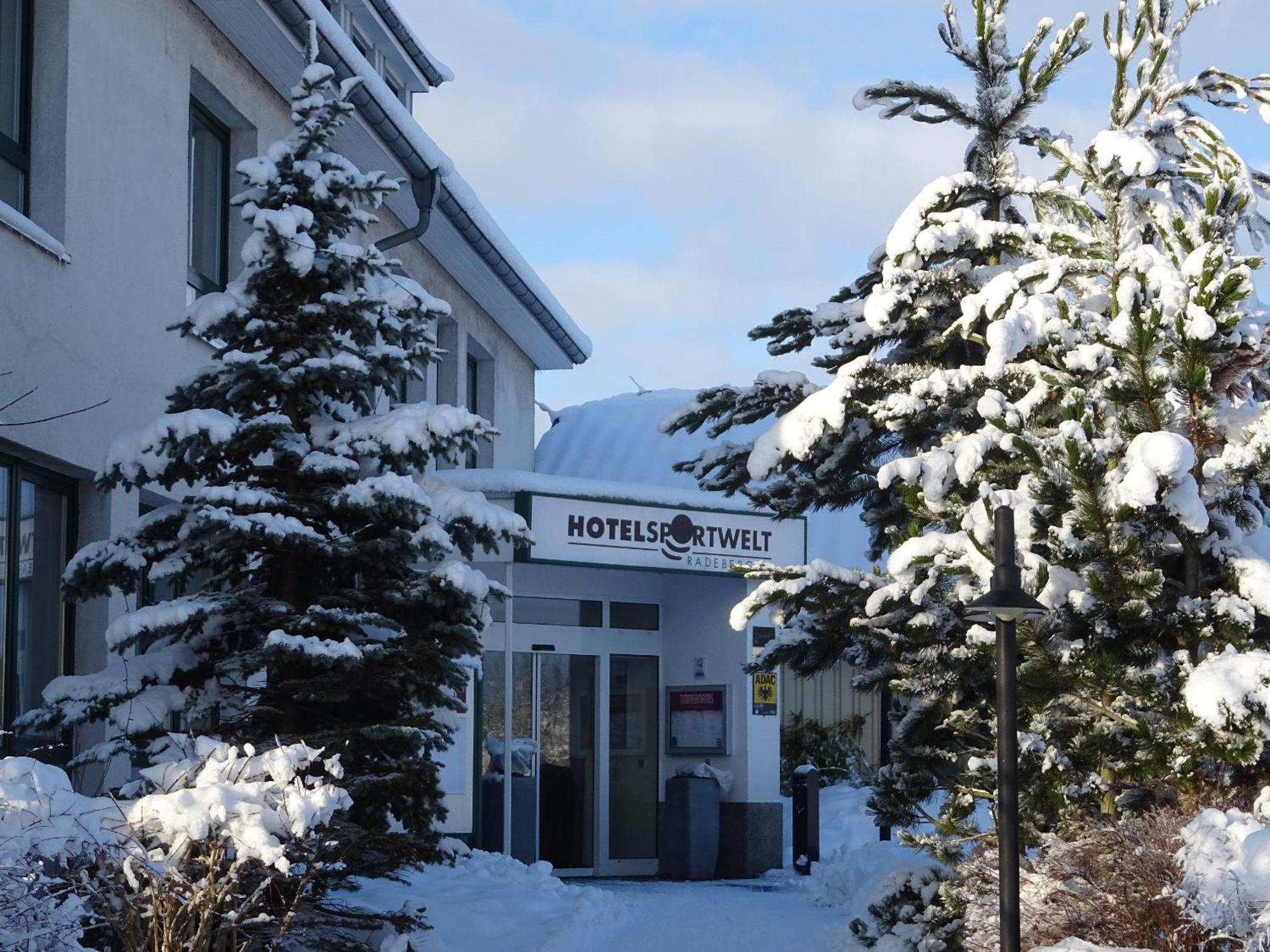 Hotel Sportwelt Radeberg Dış mekan fotoğraf