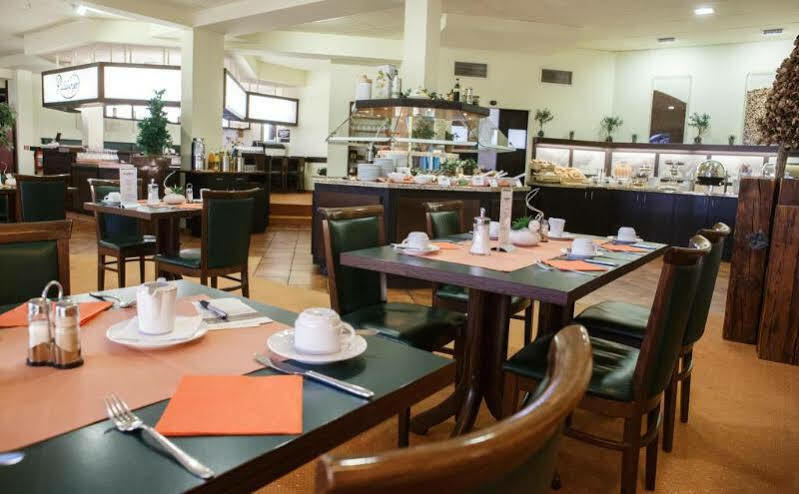 Hotel Sportwelt Radeberg Dış mekan fotoğraf
